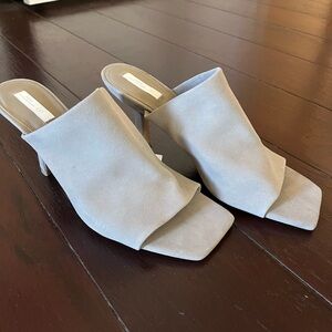 Chic Tan/Gray Open-Toe real suede heels. Perfect for fall wardrobe add! NWT.